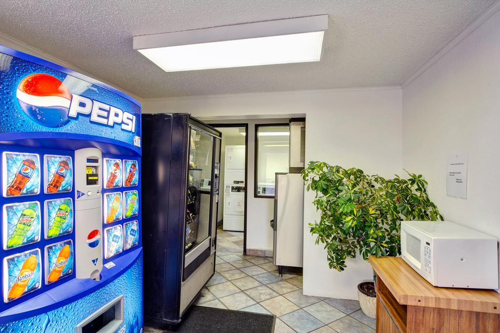 Knights Inn Burlington Nc Εξωτερικό φωτογραφία