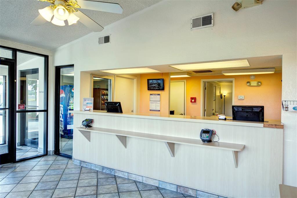 Knights Inn Burlington Nc Εσωτερικό φωτογραφία
