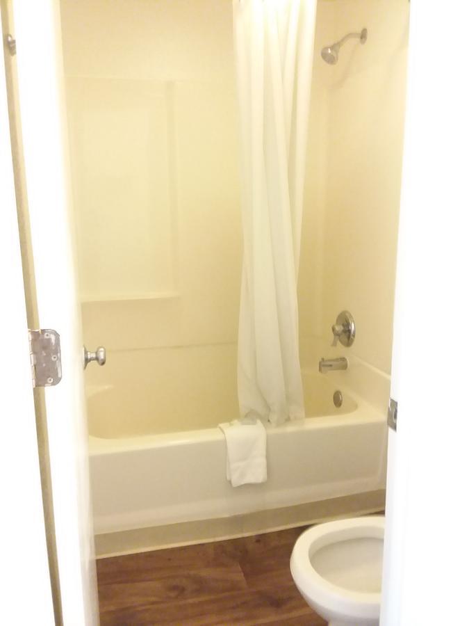 Knights Inn Burlington Nc Εξωτερικό φωτογραφία
