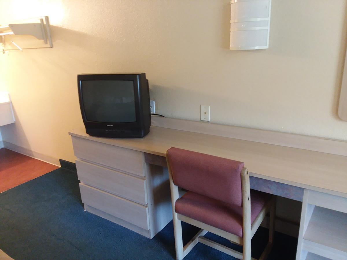 Knights Inn Burlington Nc Δωμάτιο φωτογραφία