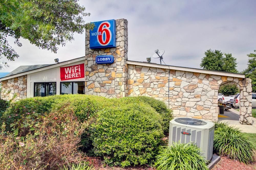 Knights Inn Burlington Nc Εξωτερικό φωτογραφία